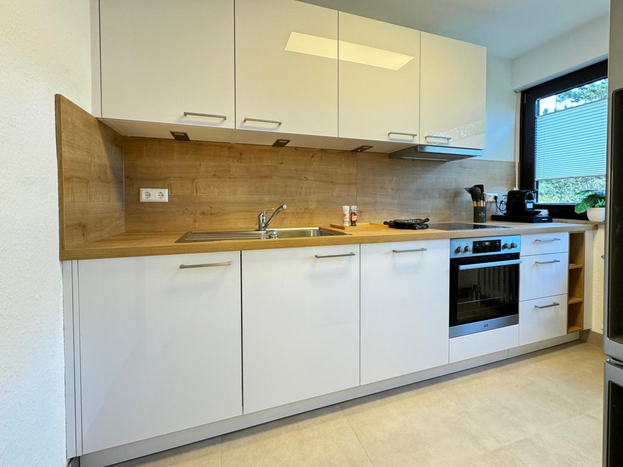 3 Zimmer Apartment, 90 Qm, Ruhig Und Zentrumsnah, Max 6 Pers, 15 Qm Balkon , Private Garage, Internet 1000 Mbit Sindelfingen Exterior foto